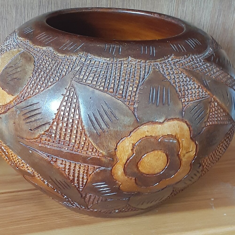 Vintage Artisan Carved Wooden Bowl Rustic Decor